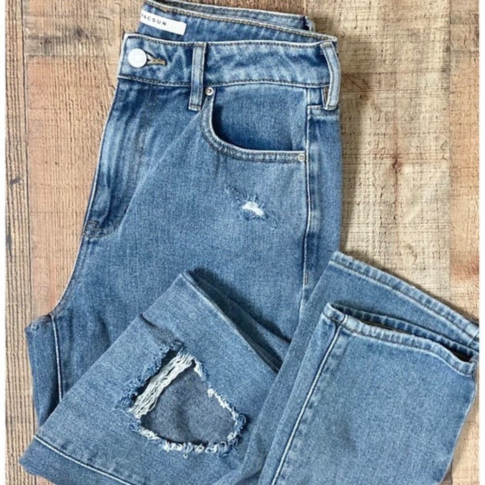 PacSun Mom Jeans Size 26‎ Distressed Ripped Light Wash Denim High Waist